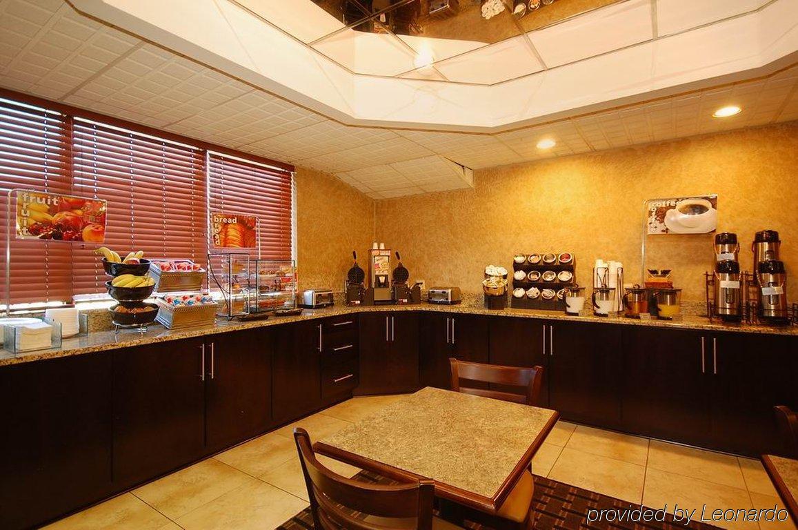 Best Western Lumberton Restaurant photo