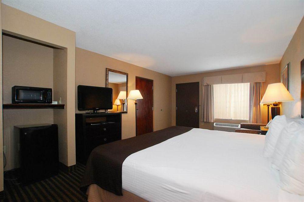 Best Western Lumberton Room photo